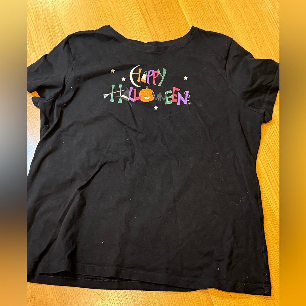 Happy Halloween T-Shirt Size XL Women’s Festive Casual Fun Fall